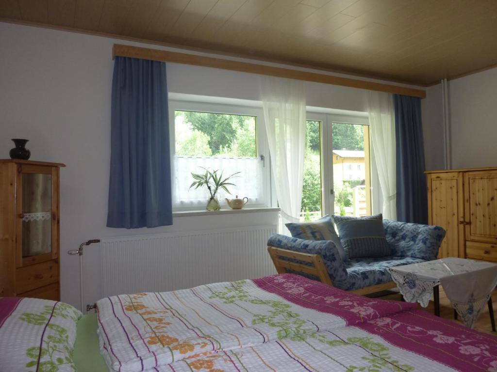 Gaestehaus Forstner Loich Pokoj fotografie