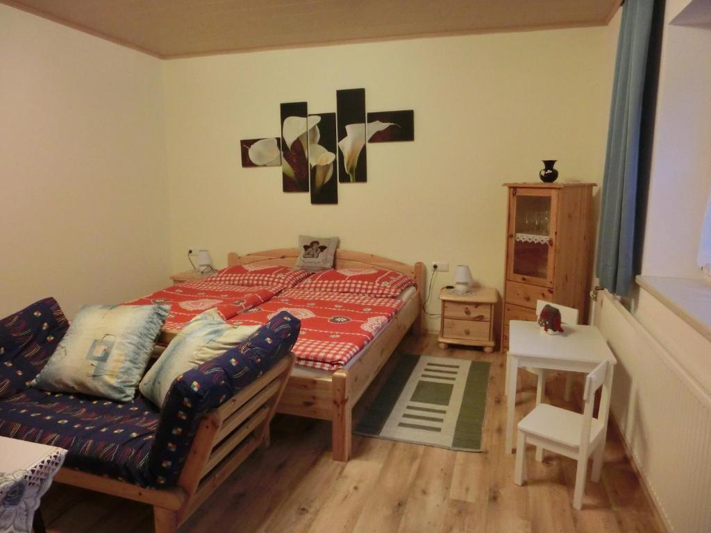 Gaestehaus Forstner Loich Pokoj fotografie